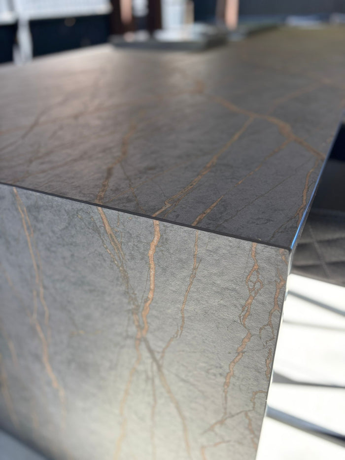 Outdoor kitchen detail