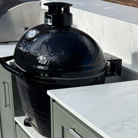 Outdoor kitchen detail